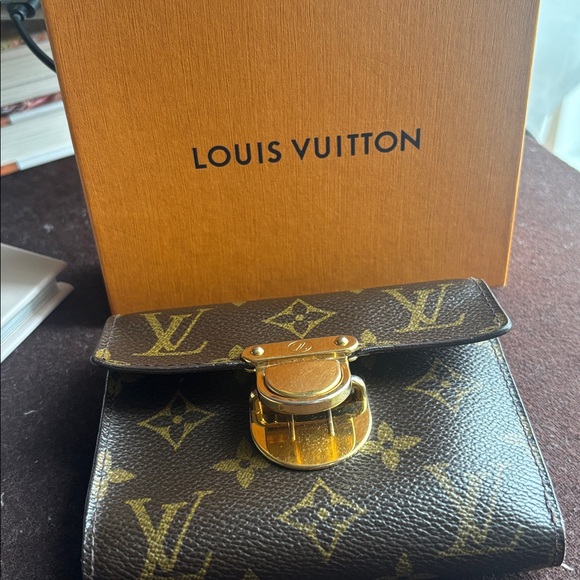 Louis Vuitton Koala GM Monogram French Push-lock Wallet LV-CA0055🖤🖤 - Picture 8 of 8